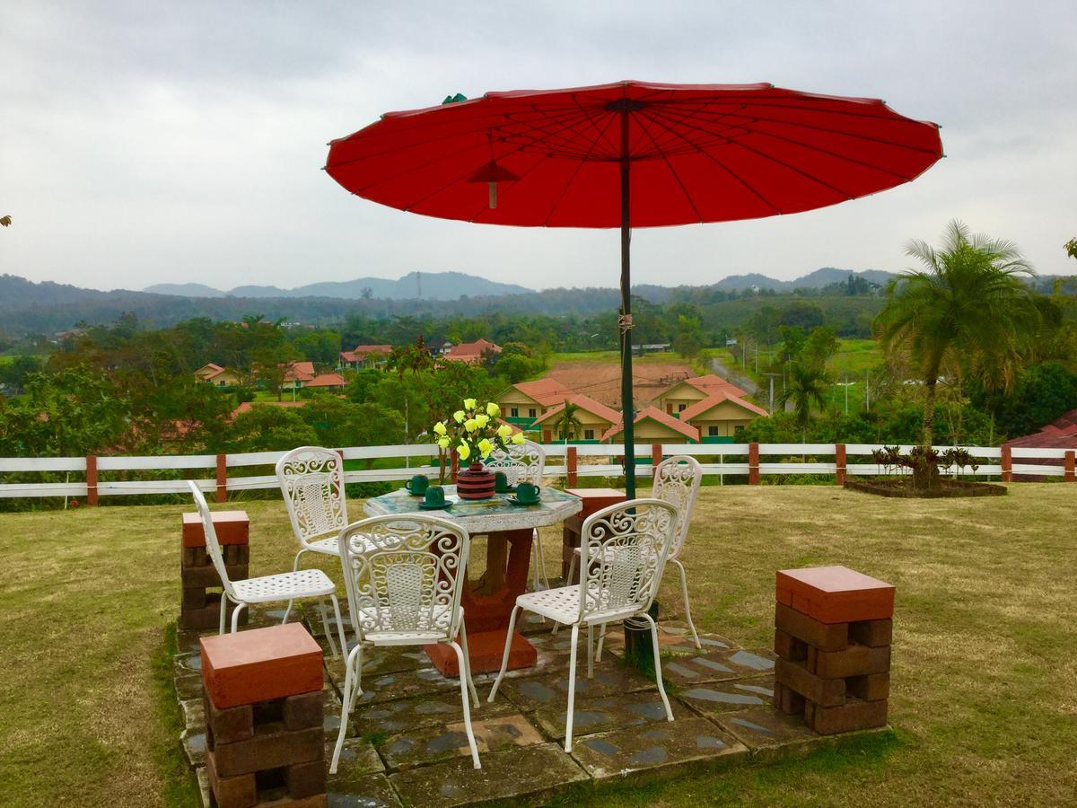 Baansuan Nanglae Hill Homestay Ban Bo Thong Exterior foto
