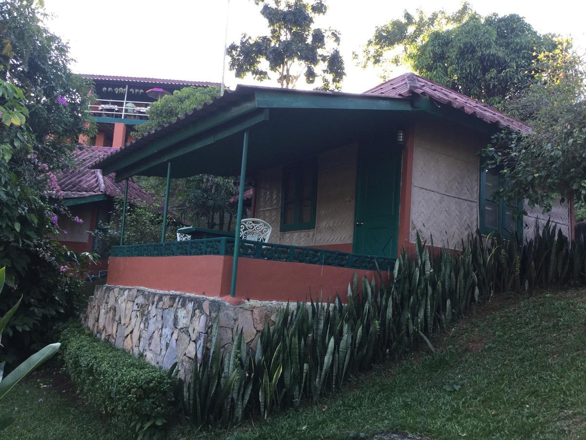 Baansuan Nanglae Hill Homestay Ban Bo Thong Exterior foto